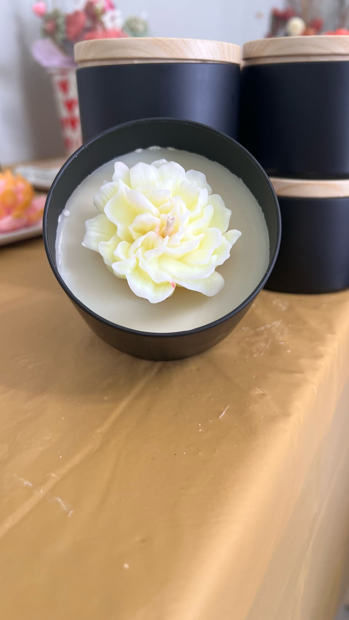 Blossom Tin